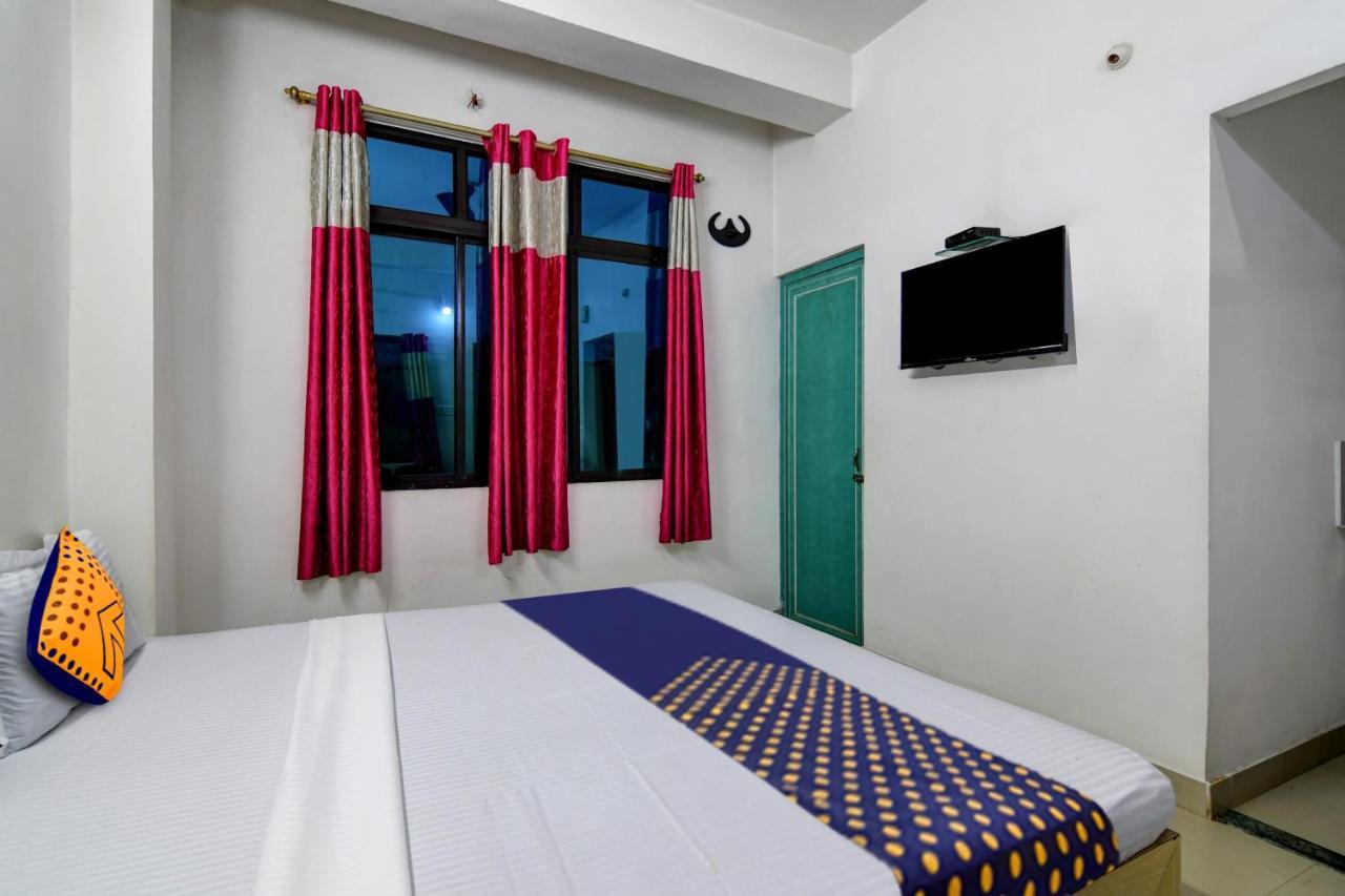 Spot On Ray Palace 3*